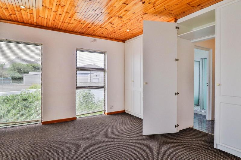 3 Bedroom Property for Sale in Country Club Western Cape